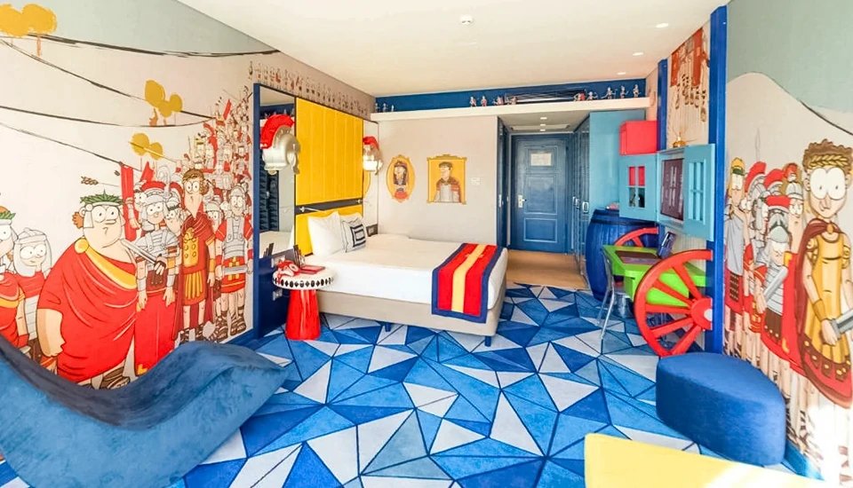 هتل لند آو لجندز کینگدام آنتالیا